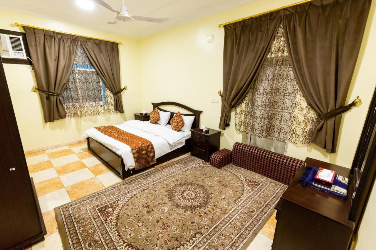 Al Eairy Furnished Apartments - Al Bahah 3 Exterior foto
