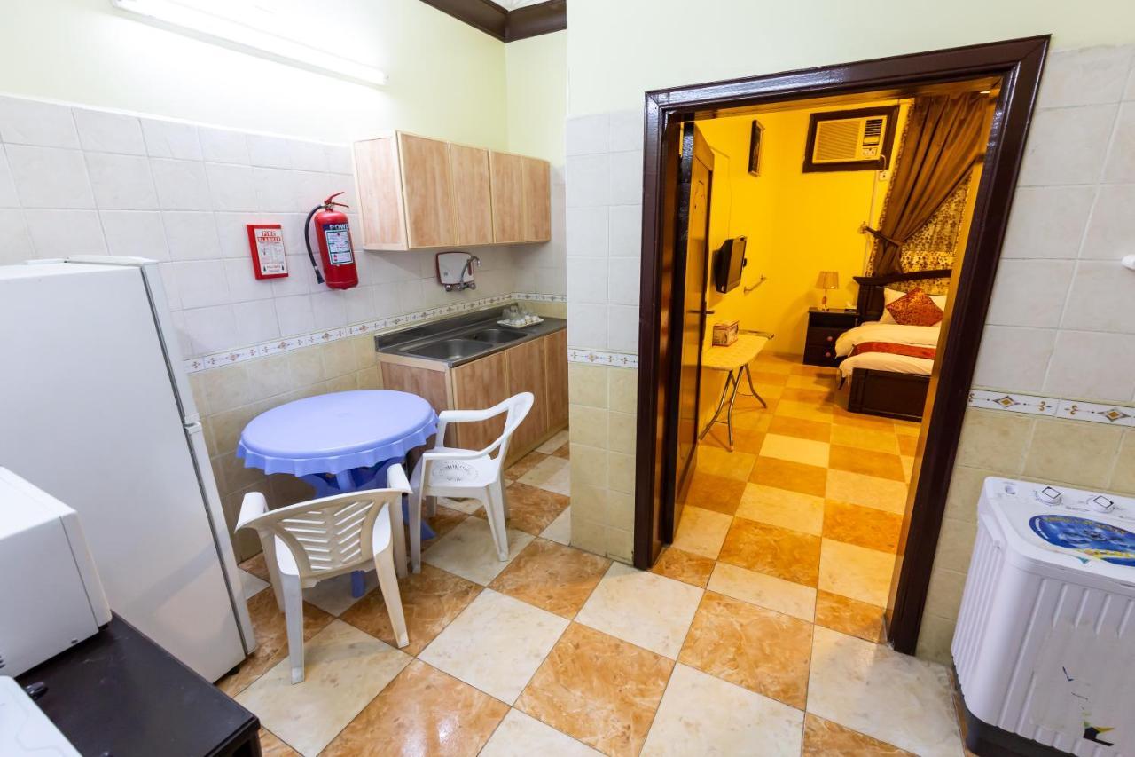 Al Eairy Furnished Apartments - Al Bahah 3 Exterior foto